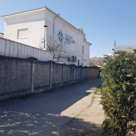 Katata Spacious House Floor With Terraces, 3 Bedrooms, Parking,wi-fi Apartment Podgorica