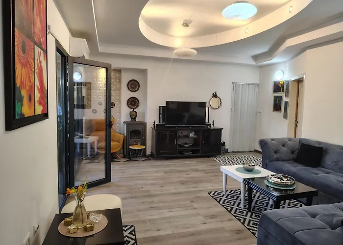 Katata Spacious House Floor With Terraces, 3 Bedrooms, Parking,wi-fi * Podgorica