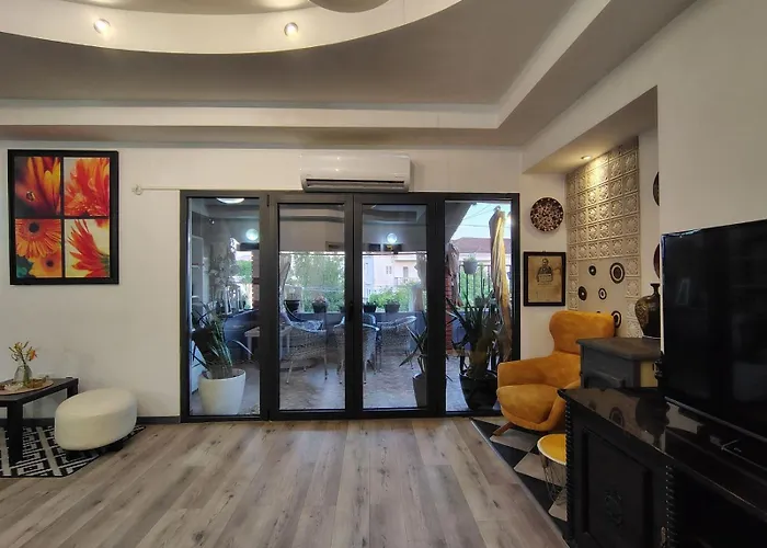 Appartement Katata Spacious House Floor With Terraces, 3 Bedrooms, Parking,wi-fi