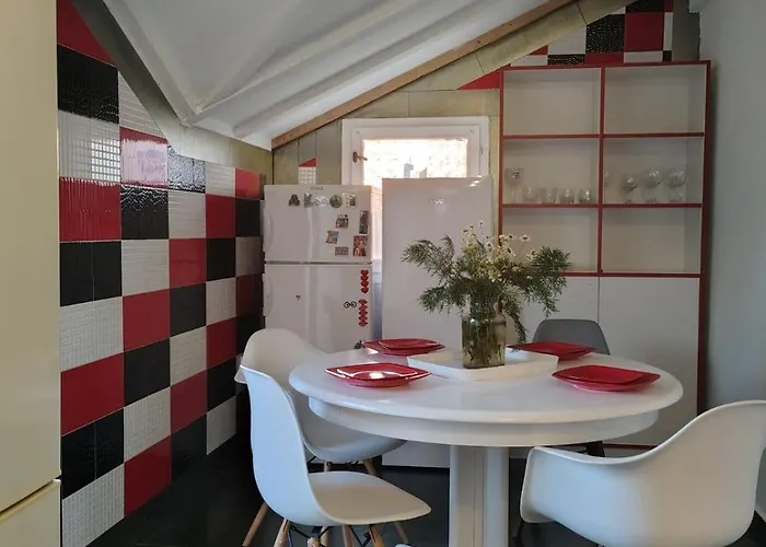 Apartmán Katata Spacious House Floor With Terraces, 3 Bedrooms, Parking,wi-fi *