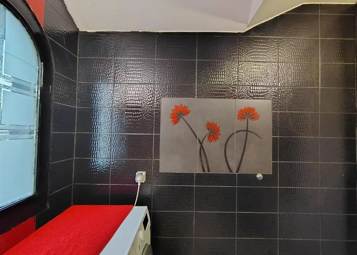 Apartmán Katata Spacious House Floor With Terraces, 3 Bedrooms, Parking,wi-fi Podgorica