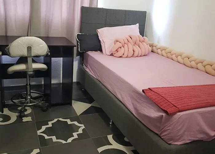 Katata Spacious House Floor With Terraces, 3 Bedrooms, Parking,wi-fi