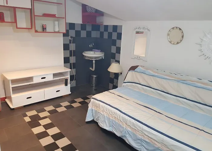 Appartement Katata Spacious House Floor With Terraces, 3 Bedrooms, Parking,wi-fi Podgorica